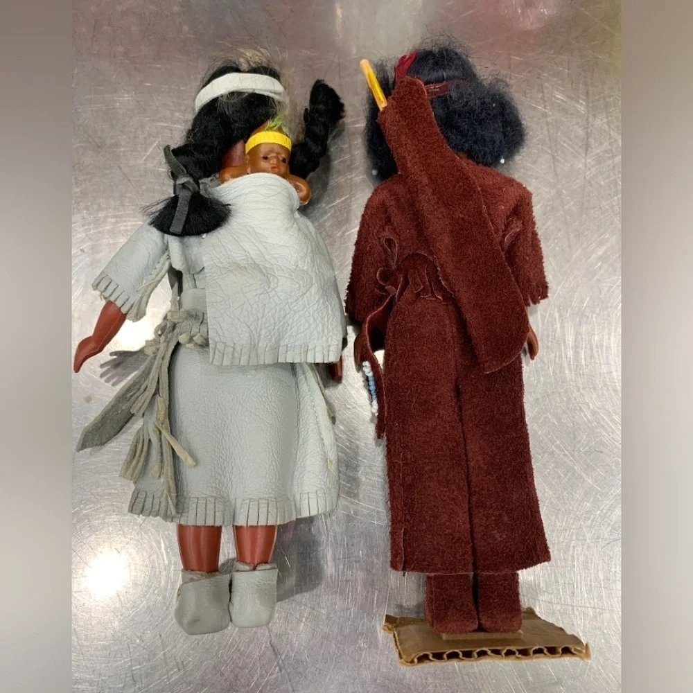 2 Vintage Carlson Dolls Native American Indian Indigenous Dolls, one w/ papoose